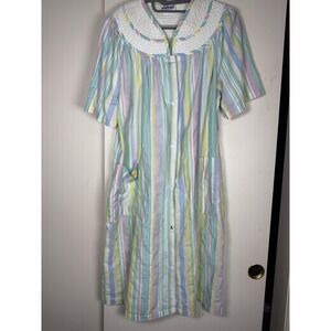Vintage National House Dress Medium Striped Seersucker Kaftan Pockets